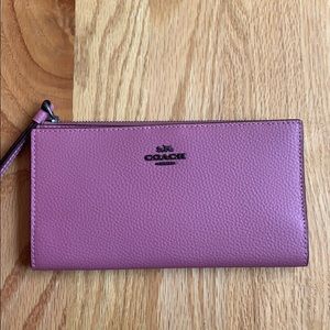 Cute pale pink Coach Wristlet/wallet